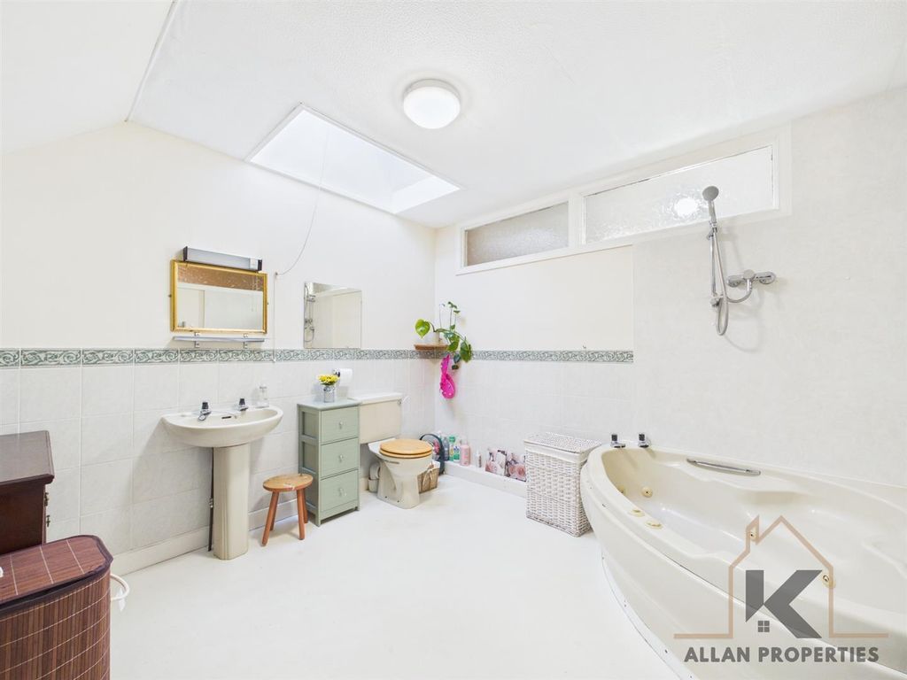 Additional image 15 of 4 bed detached house for saleLybster House, Lybster Caithness KW3