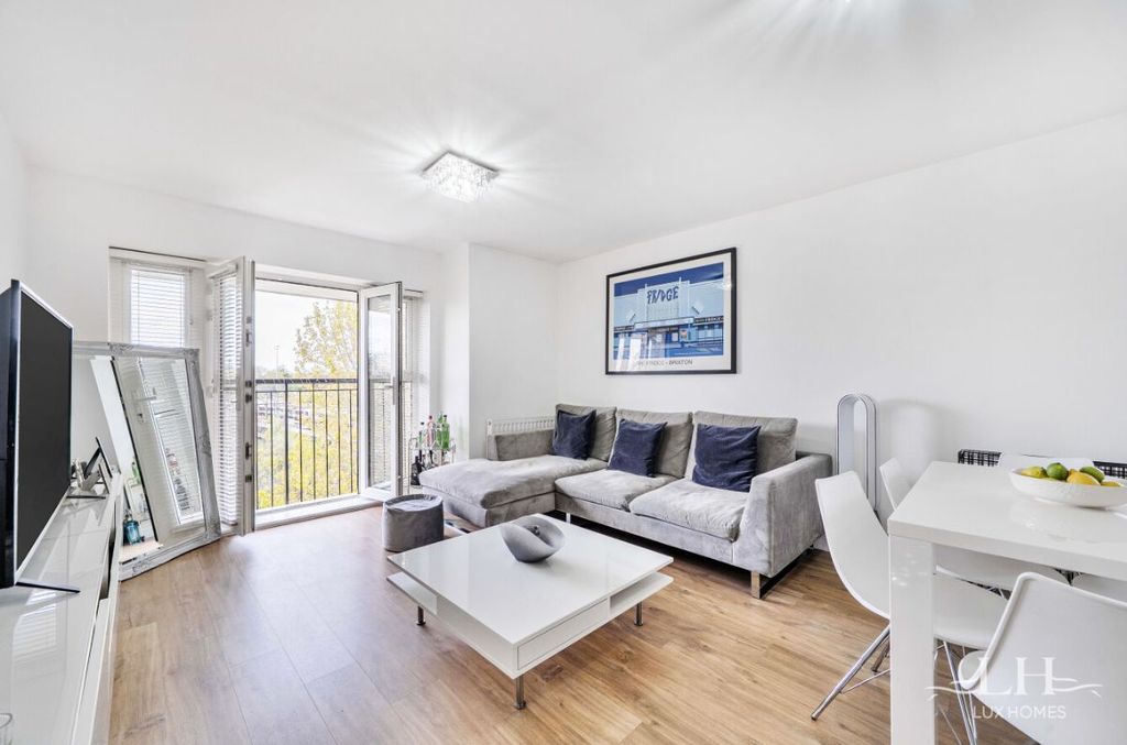 Additional image 9 of 2 bed flat for saleRiverwood Court, Hornchurch RM11