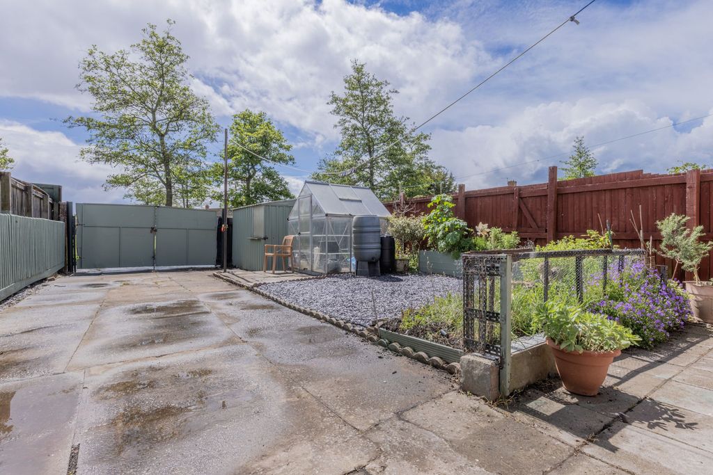 Additional image 4 of 3 bed semi-detached house for saleCromwell Road, Newport NP19