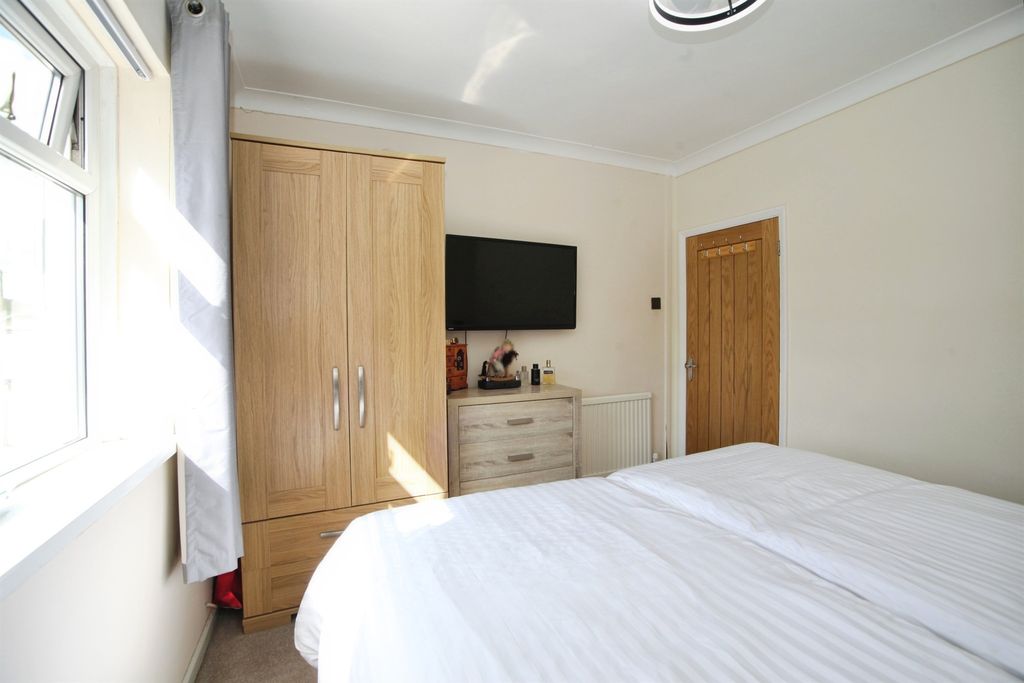 Additional image 11 of 2 bed detached bungalow for saleNantgarw Road, Caerphilly CF83