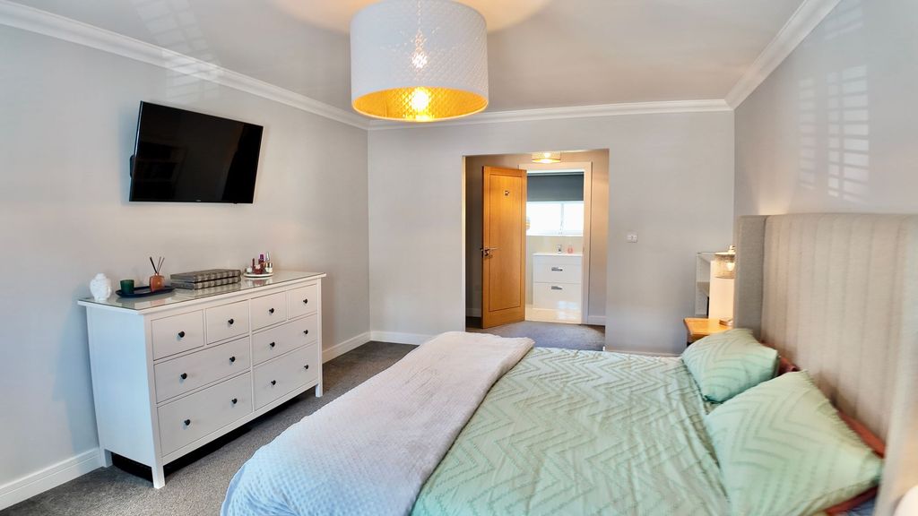 Additional image 29 of 5 bed detached house for salePlynlimon Avenue, Crumlin NP11