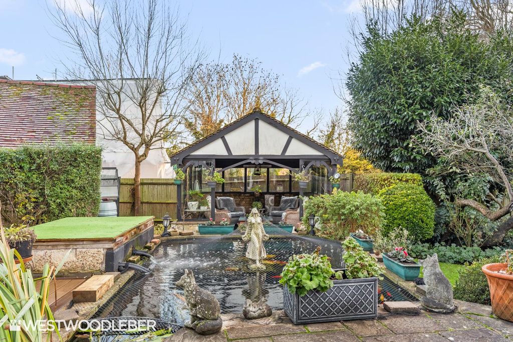 Additional image 41 of 4 bed detached house for saleStation Road, Broxbourne EN10
