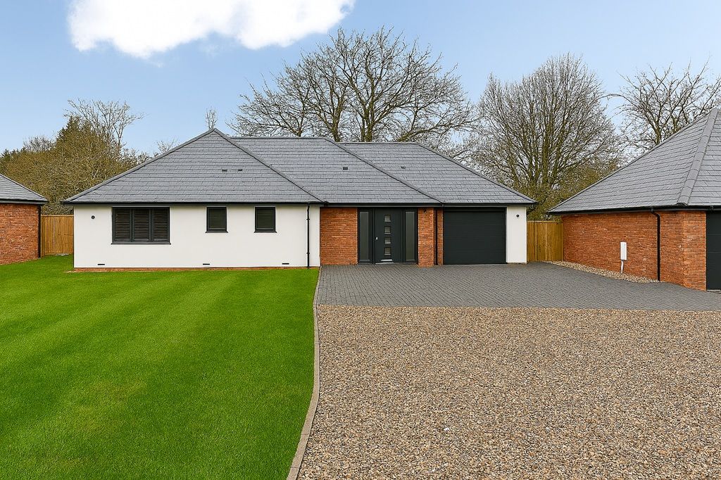 3 bed detached bungalow for saleBeaufort Gardens, Braintree CM7