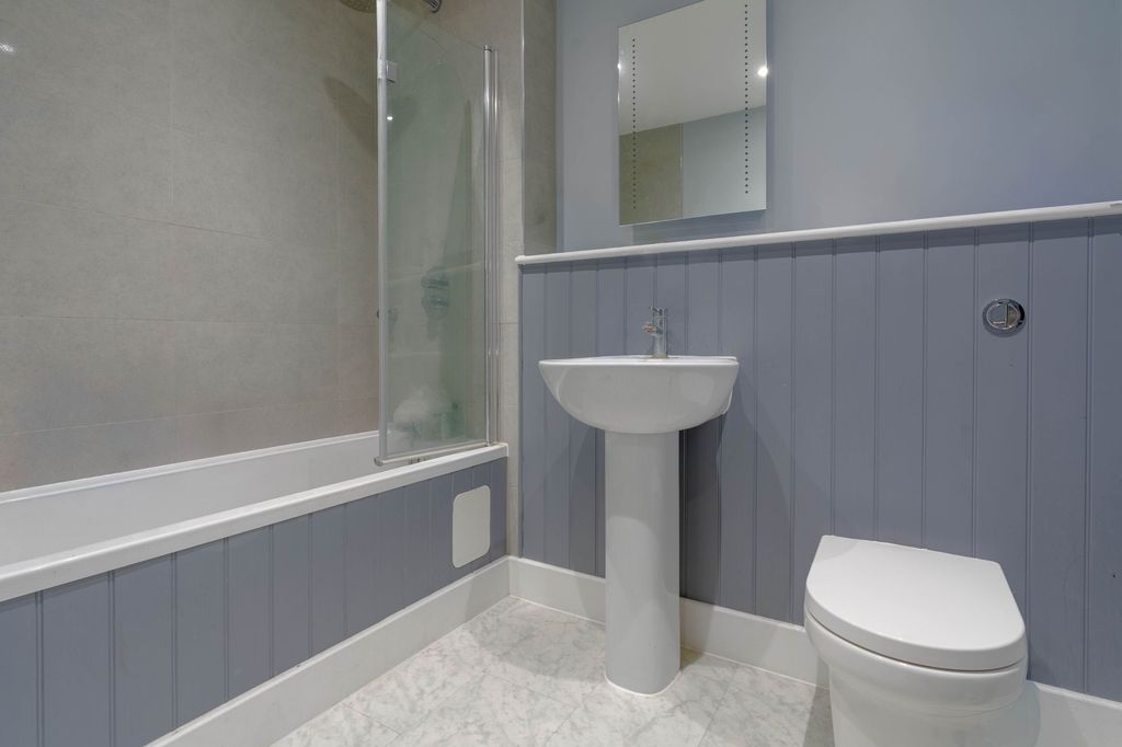 Additional image 5 of 1 bed flat for saleMilton Road, Lovell Lodge CB4