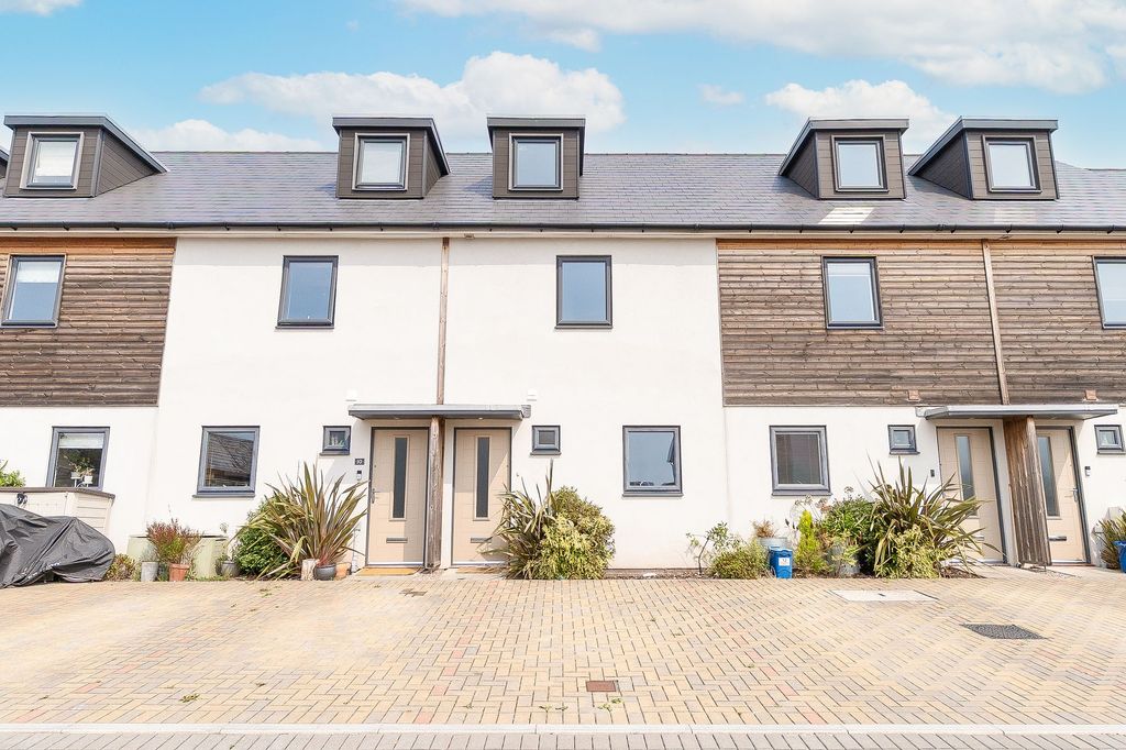 3 bed terraced house for saleWhite Hart Mews, Caldicot NP26