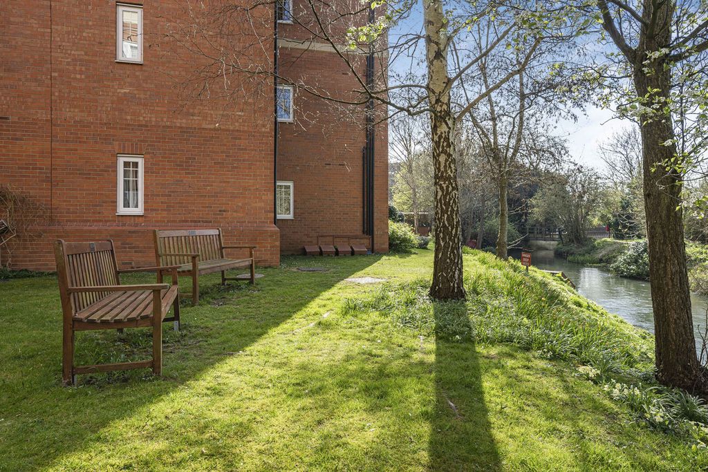 Additional image 6 of 2 bed flat for saleRiver View Terrace, Abingdon OX14
