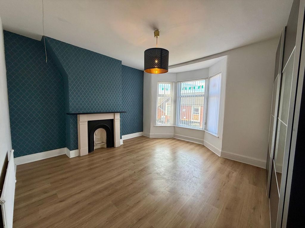 3 bed terraced house for saleWorcester Road, Bootle L20 photo 2