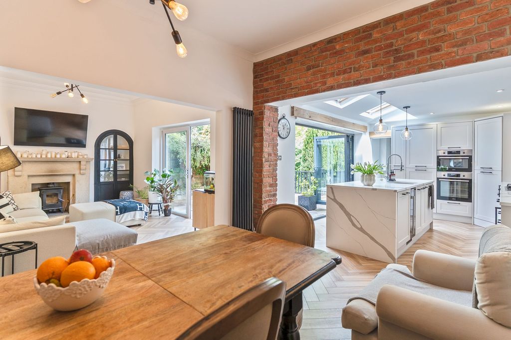 Additional image 10 of 4 bed semi-detached house for saleFields Park Avenue, Newport NP20