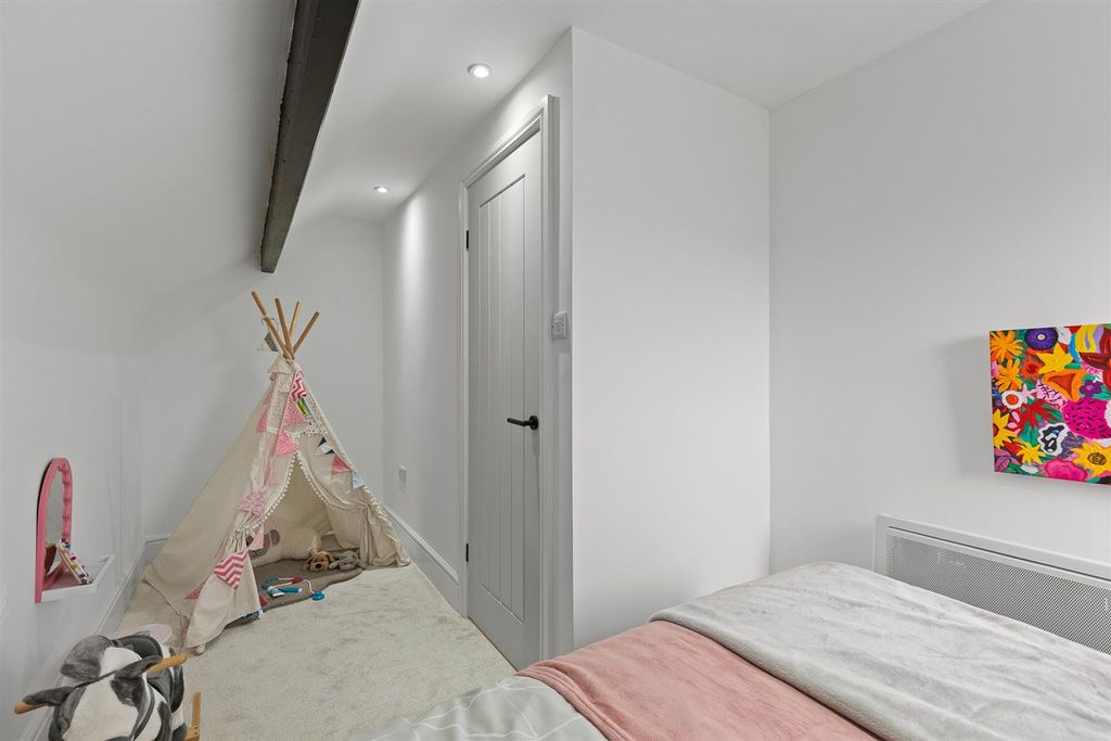 Additional image 14 of 4 bed end terrace house for saleNew Queen Street, Chesterfield S41