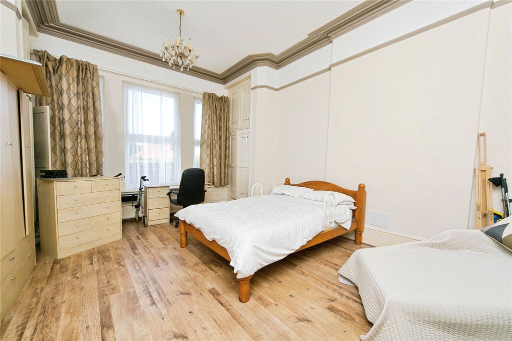 Additional image 7 of 2 bed flat for saleQueens Road, Old Colwyn, Colwyn Bay, Conwy LL29
