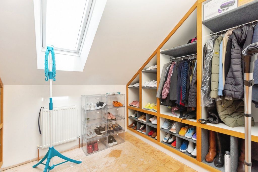 Additional image 13 of 4 bed detached house for saleWendover Road, Weston Turville, Aylesbury HP22