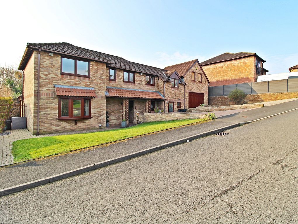 4 bed detached house for saleBryn Creigiau, Groesfaen, Pontyclun, Rhondda Cynon Taff. CF72