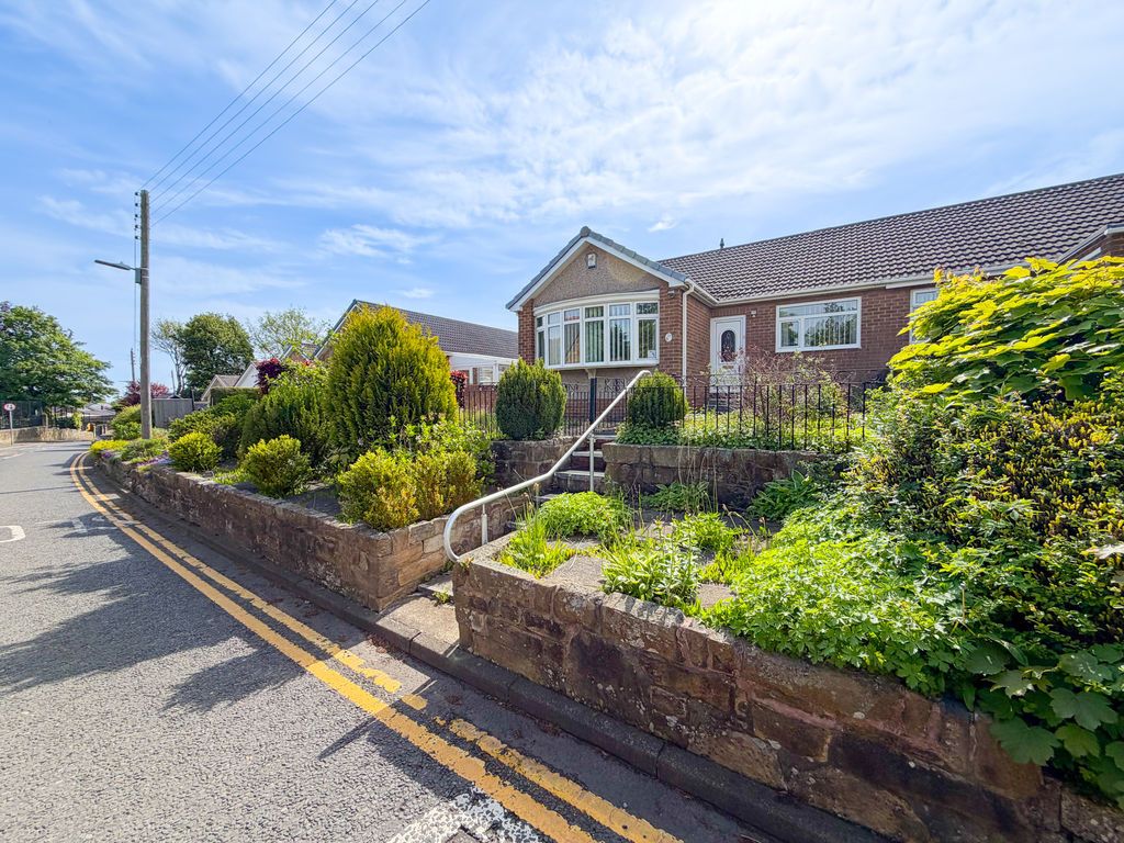 3 bed semi-detached bungalow for saleRoxburgh Close, Winlaton NE21