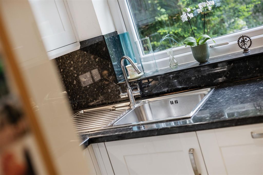 Additional image 7 of 4 bed town house for saleDunham Rise, Altrincham WA14