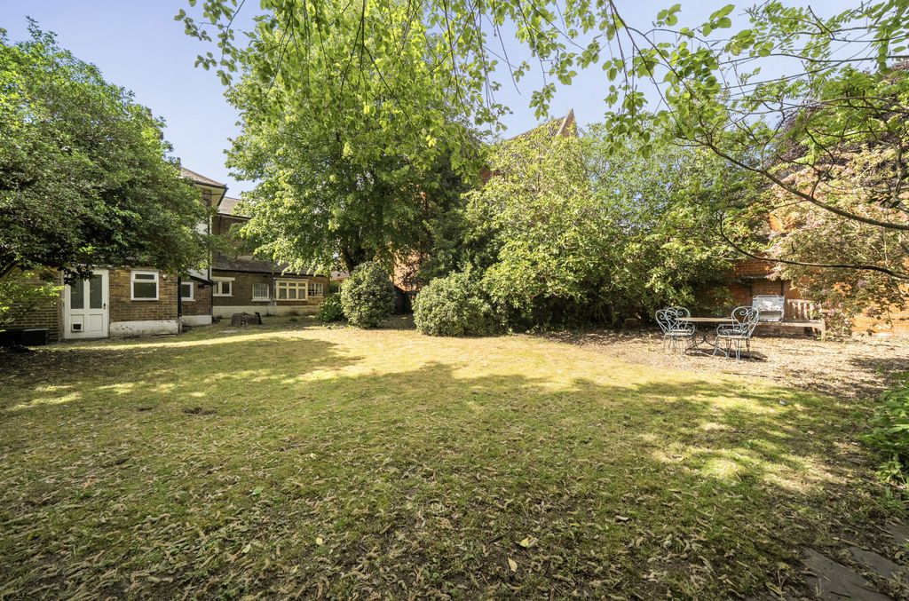 Additional image 12 of 3 bed flat for saleFreelands Road, Bromley BR1