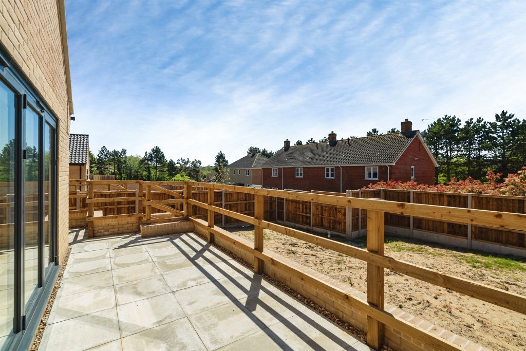 Additional image 18 of 2 bed detached bungalow for saleJubilee Way, Holton, Halesworth IP19