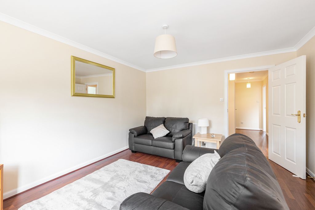 Additional image 3 of 2 bed flat for sale19/2 Craigend Park, Liberton, Edinburgh EH16