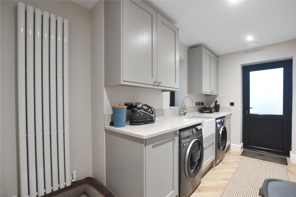 Additional image 13 of 5 bed bungalow for saleWoodlands Park, Bexley, Kent DA5