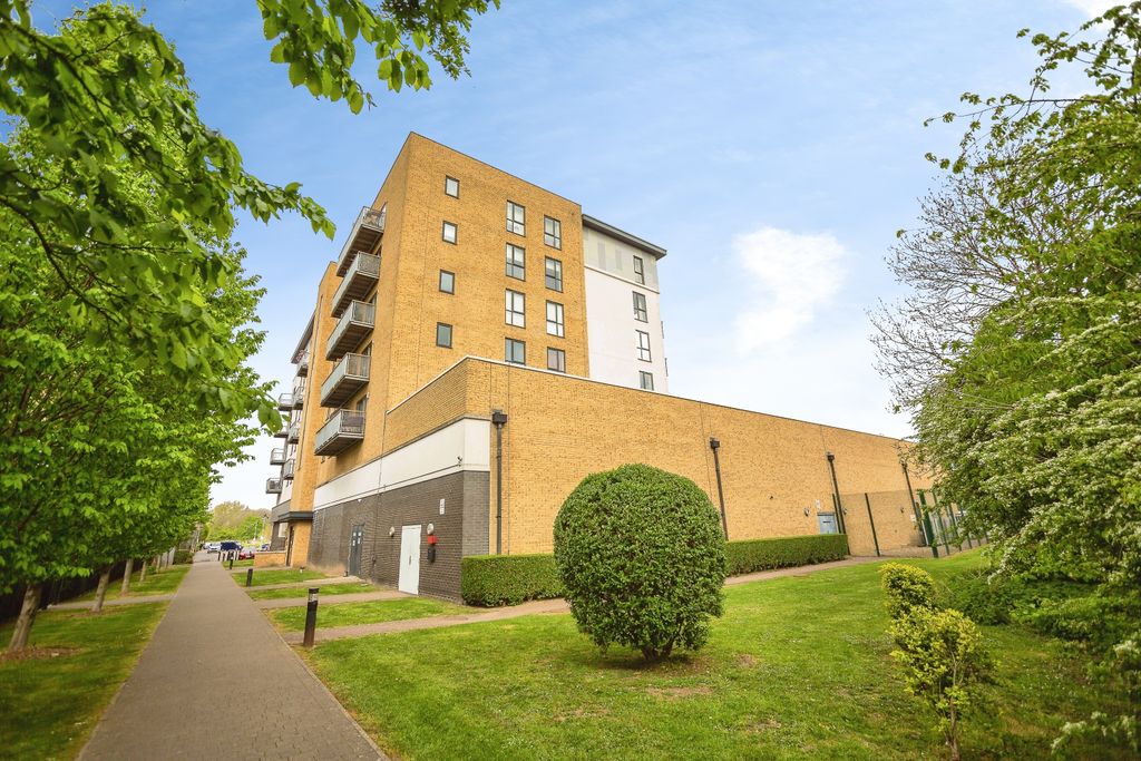 Additional image 7 of 1 bed flat for saleClydesdale Way, Belvedere DA17