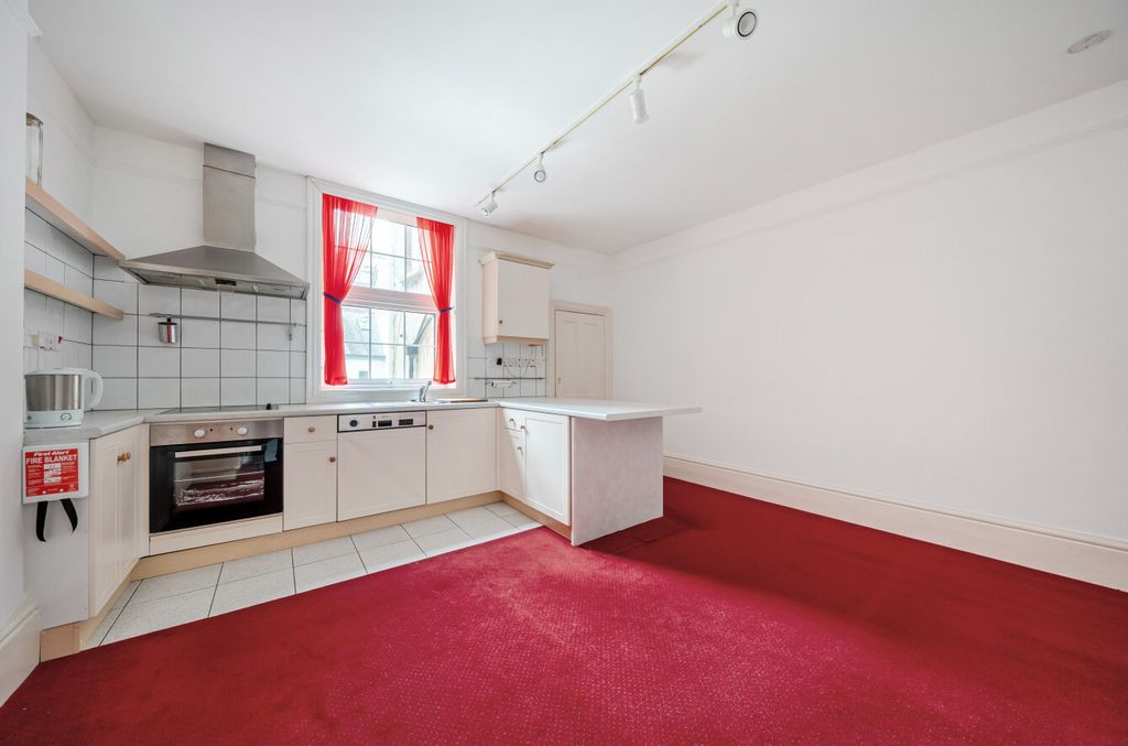 Additional image 12 of 1 bed flat for saleSouth Embankment, Dartmouth, Devon TQ6