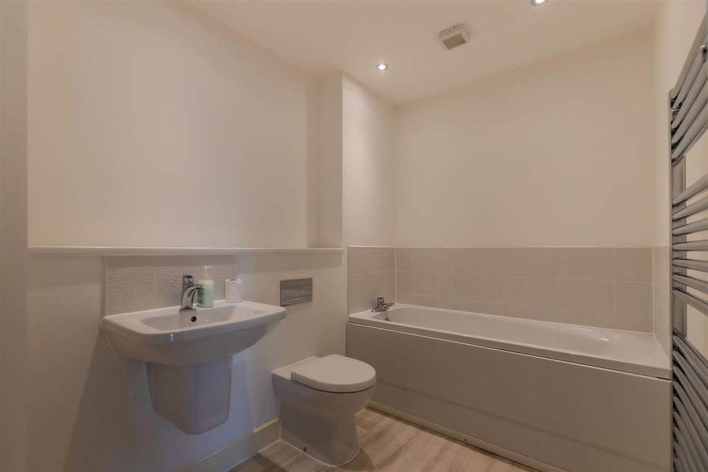 Additional image 14 of 2 bed flat for saleHawthorn House, The Boulevard, Canton, Cardiff CF11