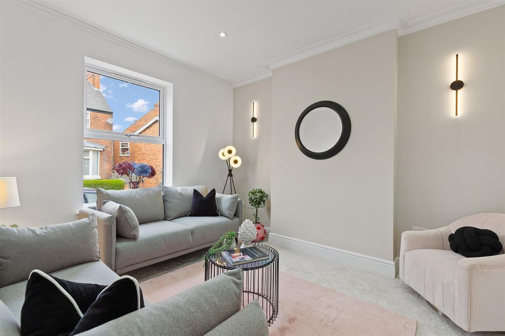Additional image 6 of 4 bed end terrace house for saleNew Queen Street, Chesterfield S41