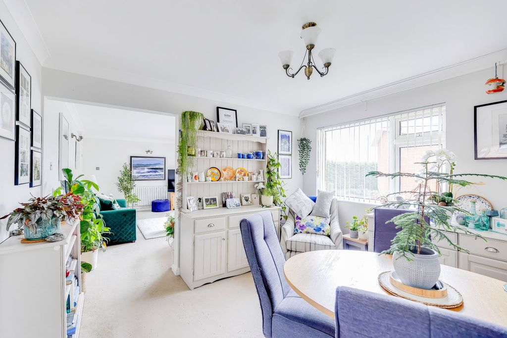 Additional image 10 of 2 bed flat for saleSt. Edeyrns Road, Cyncoed, Cardiff CF23