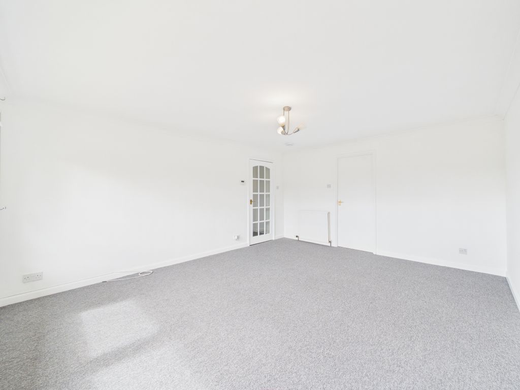 Additional image 3 of 3 bed flat for saleClova Place, Uddingston G71