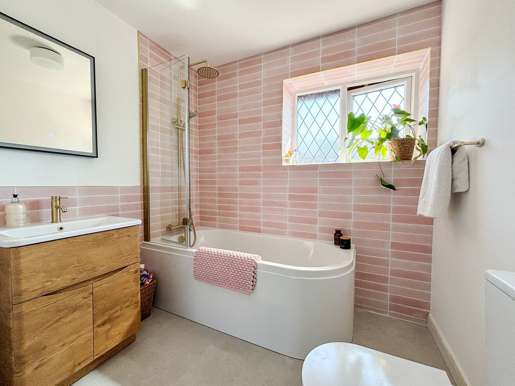 Additional image 9 of 4 bed detached house for saleStarrs Mead, Battle TN33