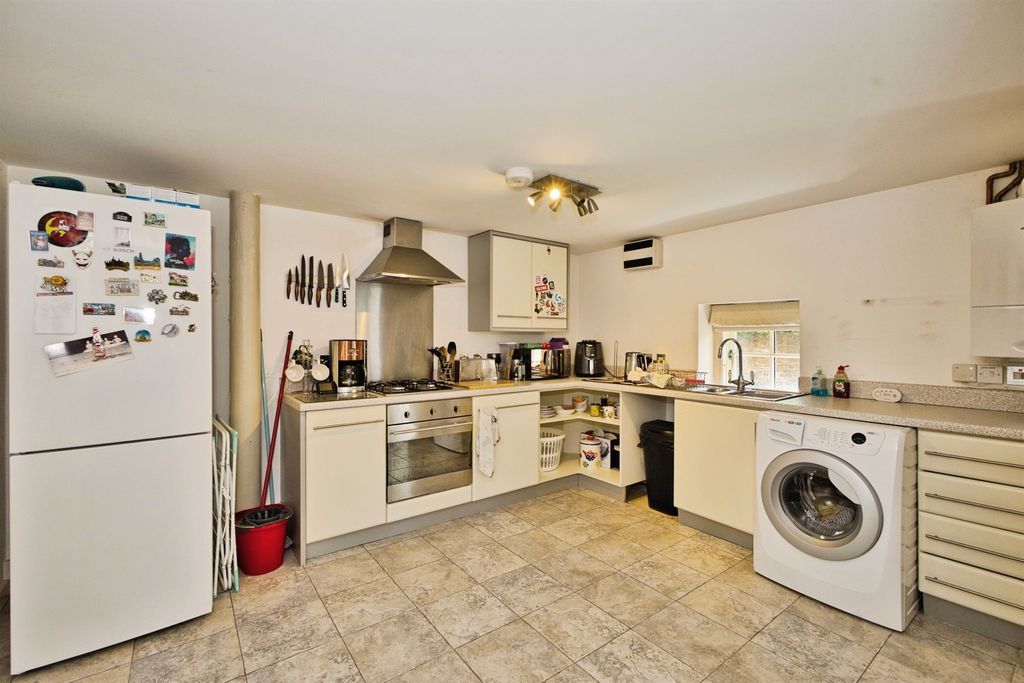 Additional image 11 of 2 bed flat for saleThe Barley Yard, Old Mill Lane, Crewkerne TA18