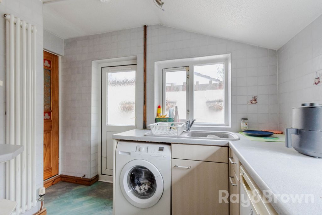 Additional image 18 of 4 bed terraced house for saleLlanishen Street, Heath, Cardiff CF14