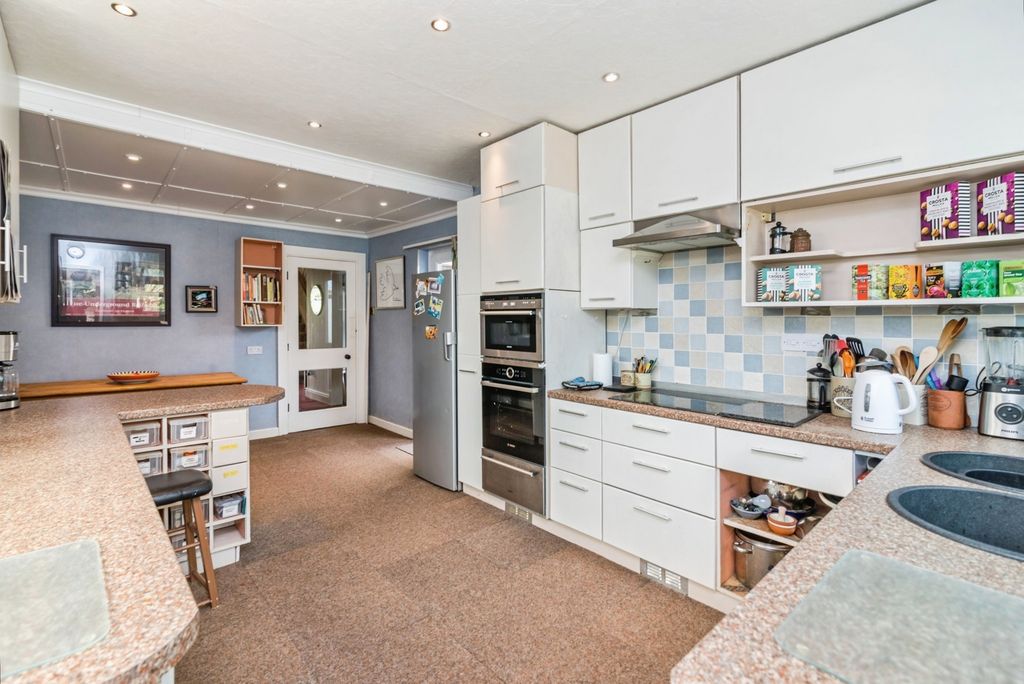 Additional image 4 of 5 bed detached house for saleUpper Grange Road, Beccles, Suffolk NR34