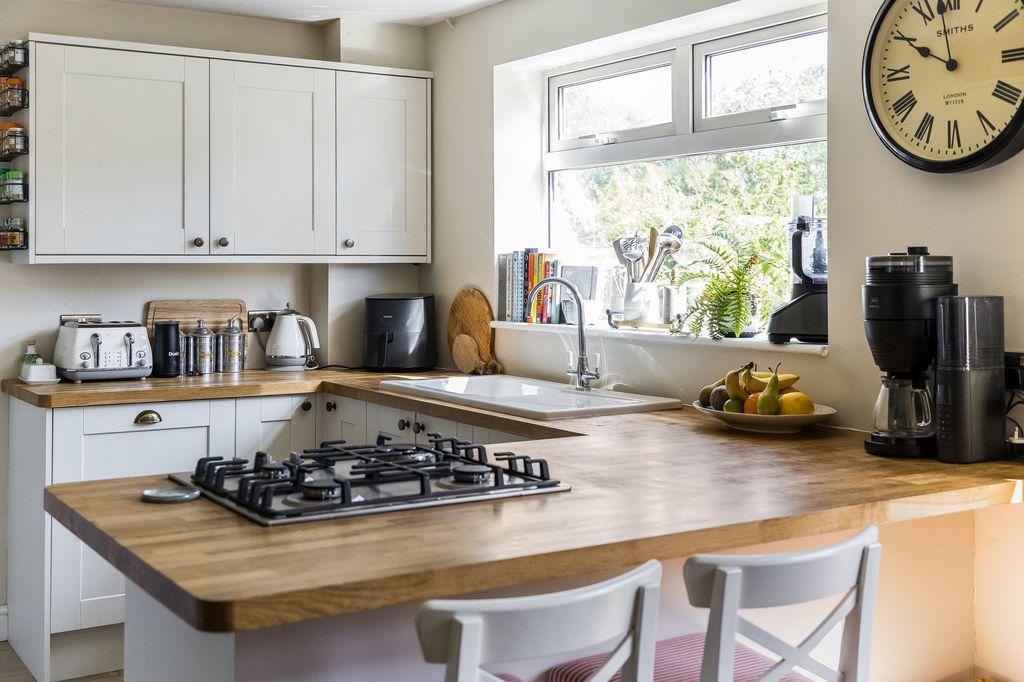 Additional image 7 of 3 bed semi-detached house for saleFrilsham Street, Sutton Courtenay OX14