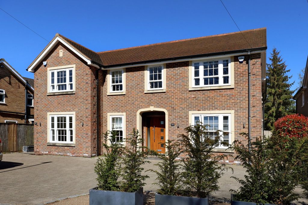 4 bed semi-detached house for saleWattleton Road, Beaconsfield, Buckinghamshire HP9