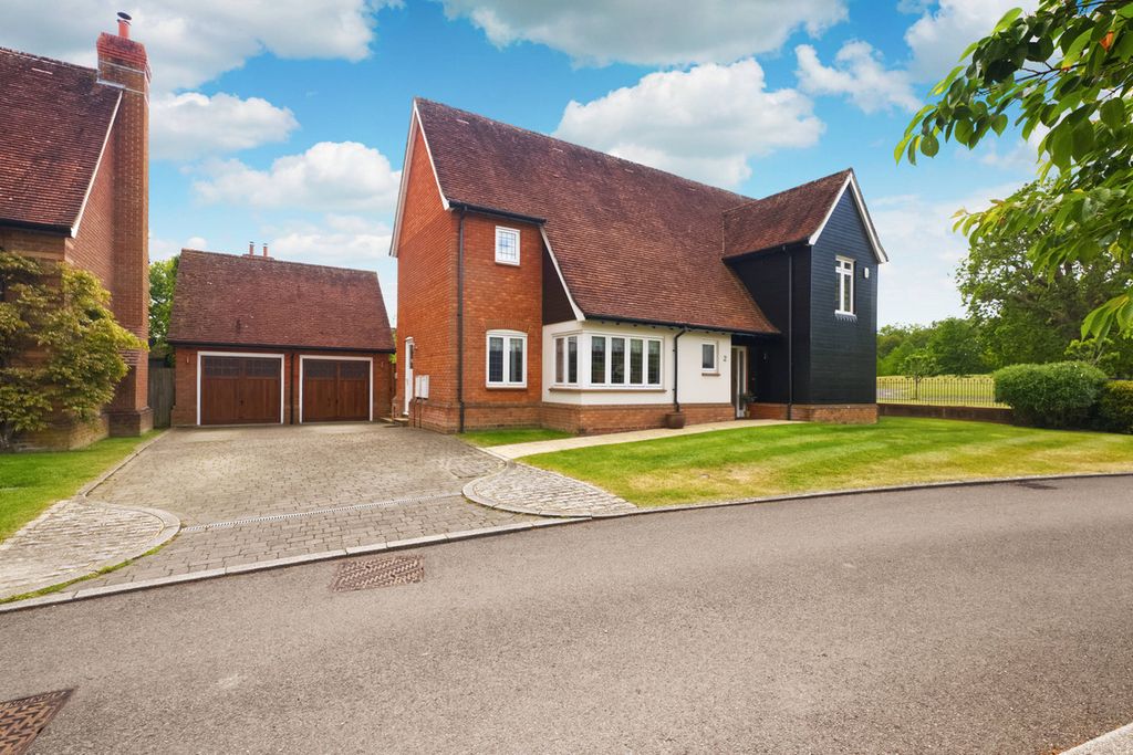 Additional image 19 of 4 bed detached house for saleOakley Gardens, Brockham Park RH3