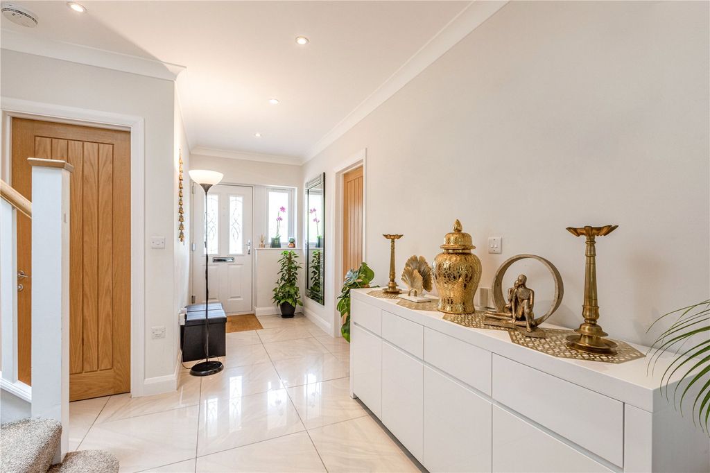 Additional image 9 of 5 bed detached house for salePinewood Avenue, New Haw, Addlestone, Surrey KT15