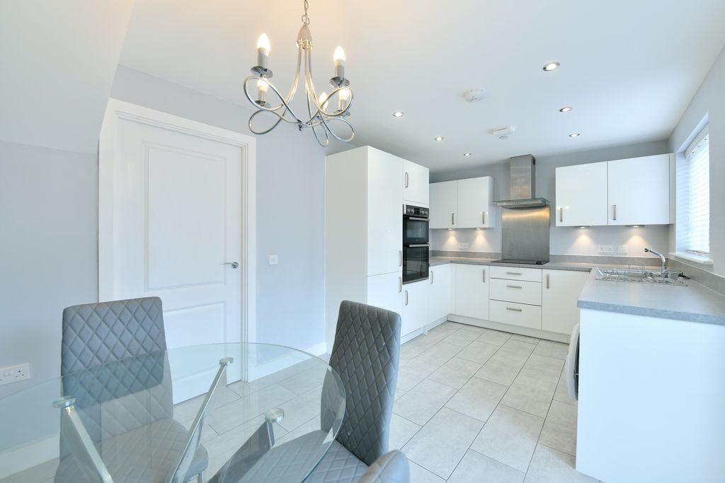 Additional image 8 of 3 bed detached house for saleBlue Lake Close, Ebbw Vale NP23