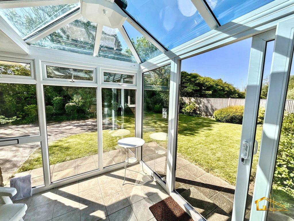 Additional image 20 of 3 bed detached bungalow for saleCooden Sea Road, Cooden, Bexhill-On-Sea TN39
