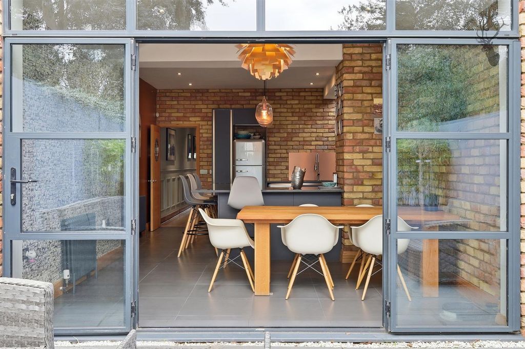 Additional image 32 of 5 bed detached house for saleWestbury Lane, Buckhurst Hill IG9