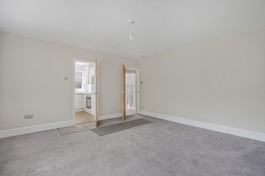 Additional image 6 of 2 bed maisonette for saleMurchison Avenue, Bexley DA5