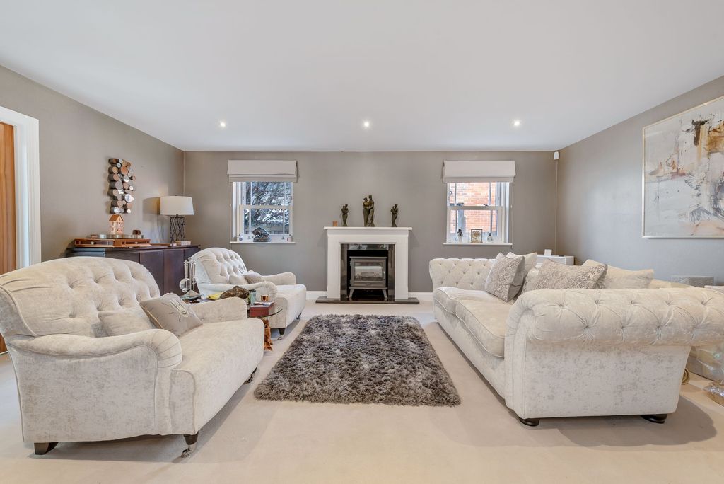Additional image 3 of 6 bed detached house for saleLlanvair Drive, Ascot SL5