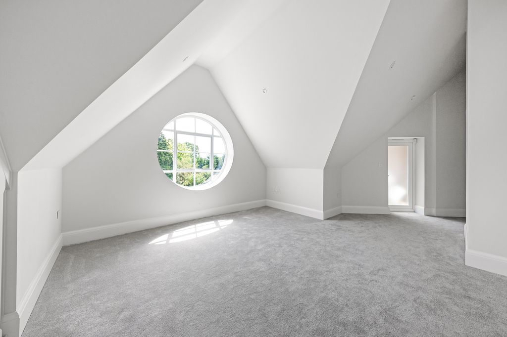 Additional image 8 of 3 bed flat for saleWoodlands Road, Bromley BR1