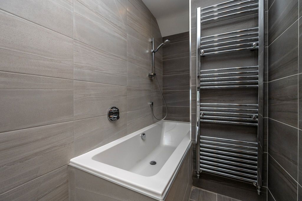 Additional image 29 of 3 bed semi-detached house for saleMoorfield Road, Alcester B49