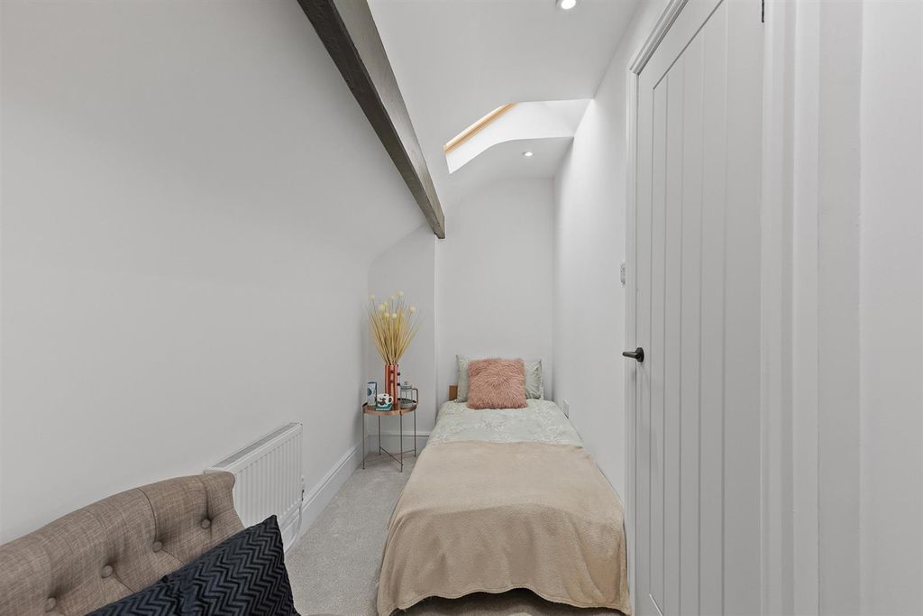 Additional image 15 of 4 bed end terrace house for saleNew Queen Street, Chesterfield S41