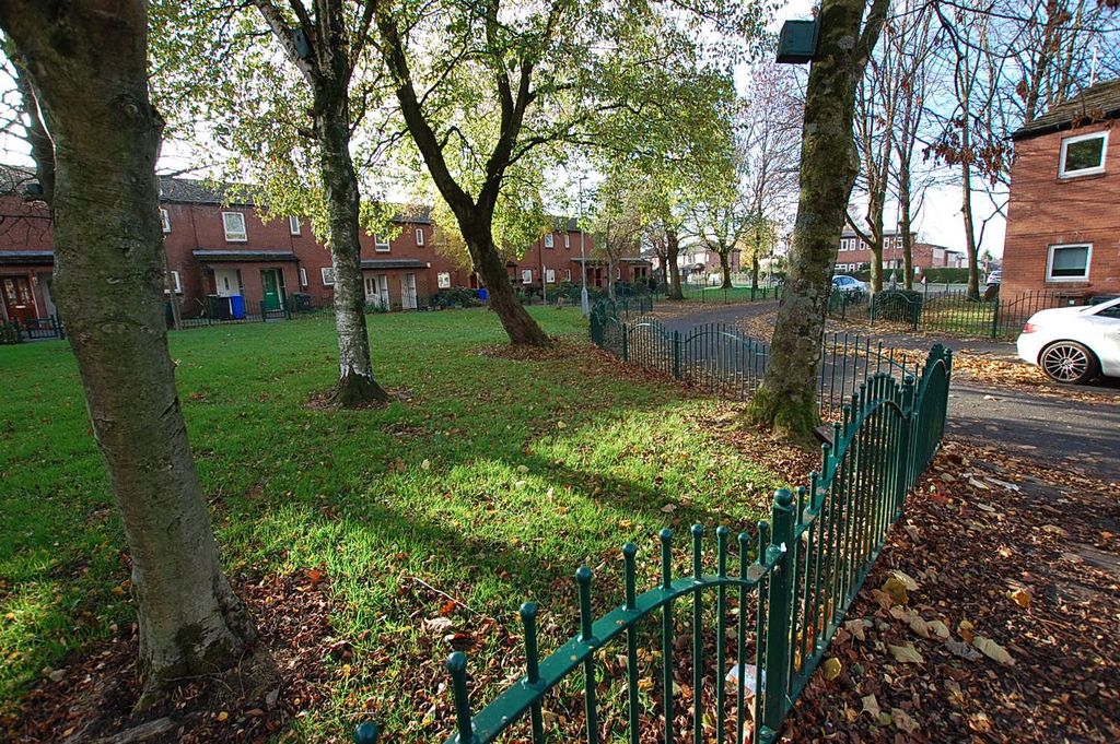 Additional image 16 of 2 bed flat for saleLockingate Street, Ashton-Under-Lyne, Greater Manchester OL6