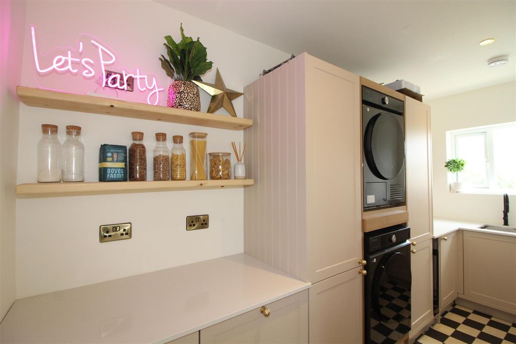 Additional image 13 of 3 bed detached bungalow for saleManor Road, Pontllanfraith, Blackwood NP12