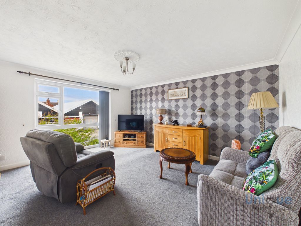 Additional image 4 of 2 bed flat for saleNewfield Court, Hove Road, Lytham St. Annes FY8