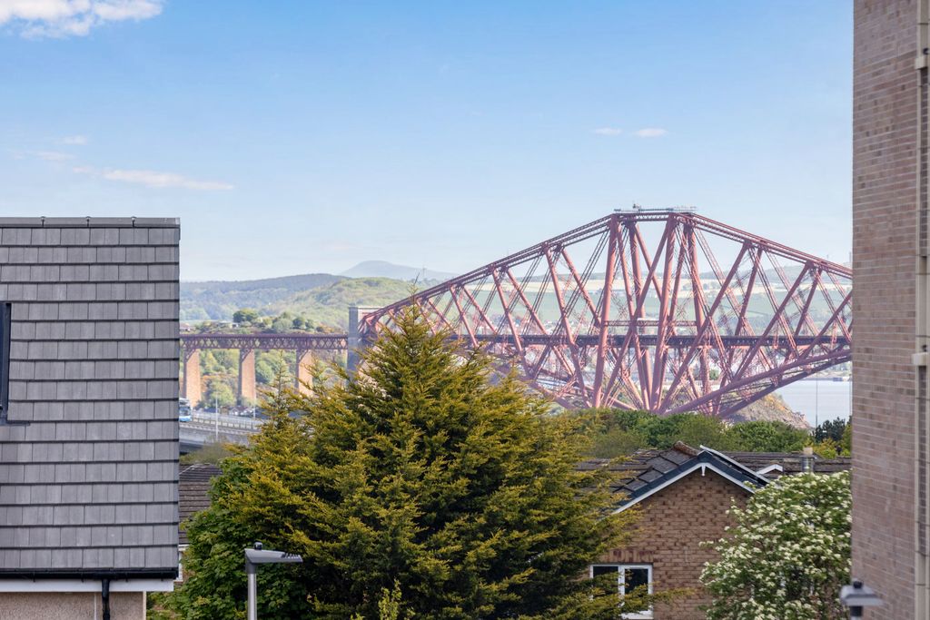Additional image 22 of 3 bed town house for sale16 Kettleslaw Cruik, South Queensferry EH30