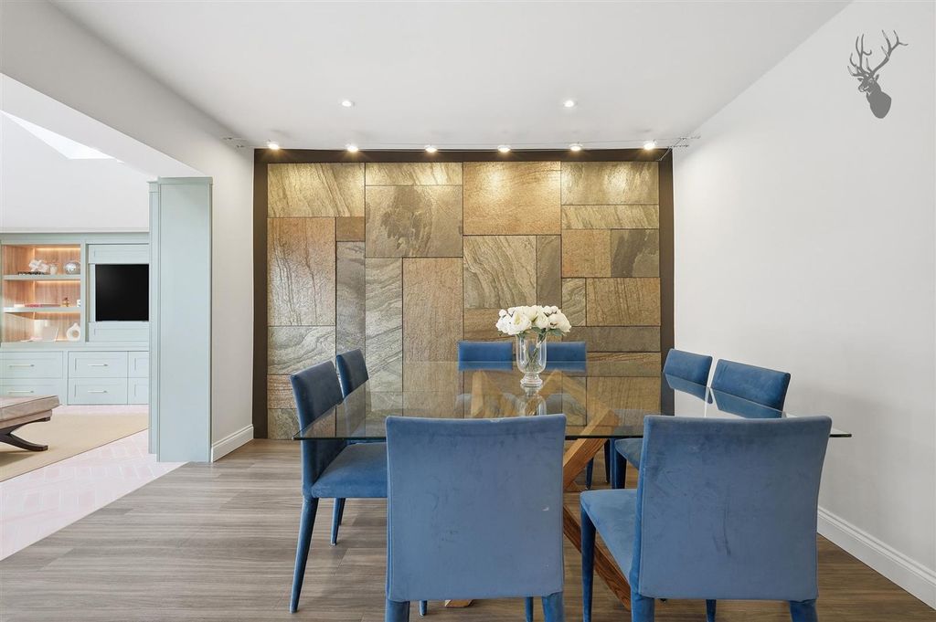 Additional image 11 of 4 bed detached house for saleRussell Road, Buckhurst Hill IG9