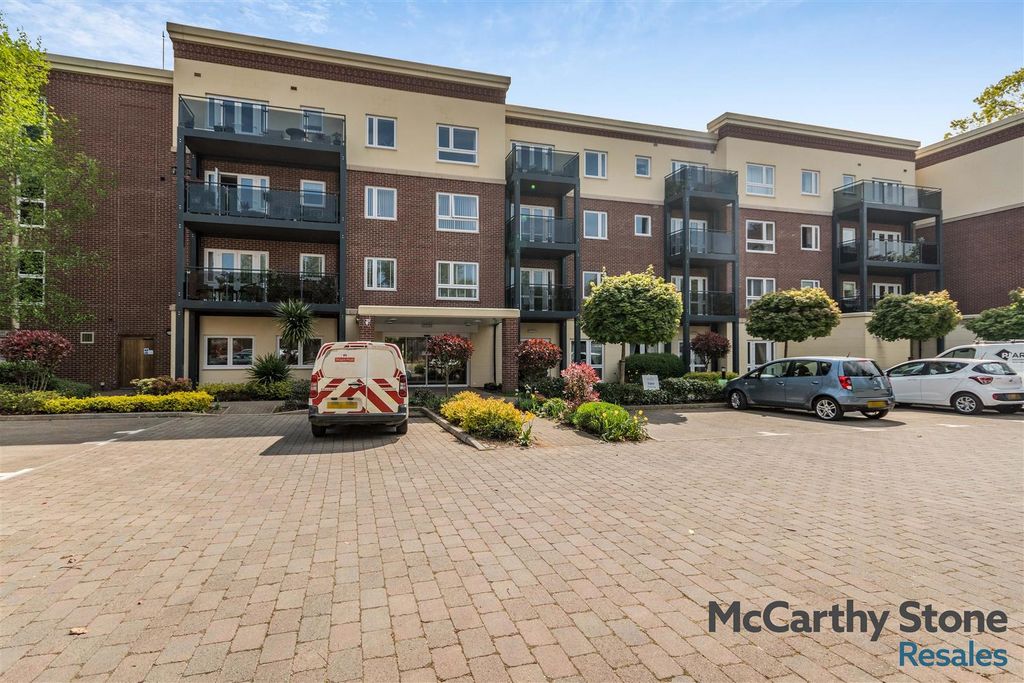 1 bed flat for saleBilberry Place, Recreation Road, Bromsgrove B61